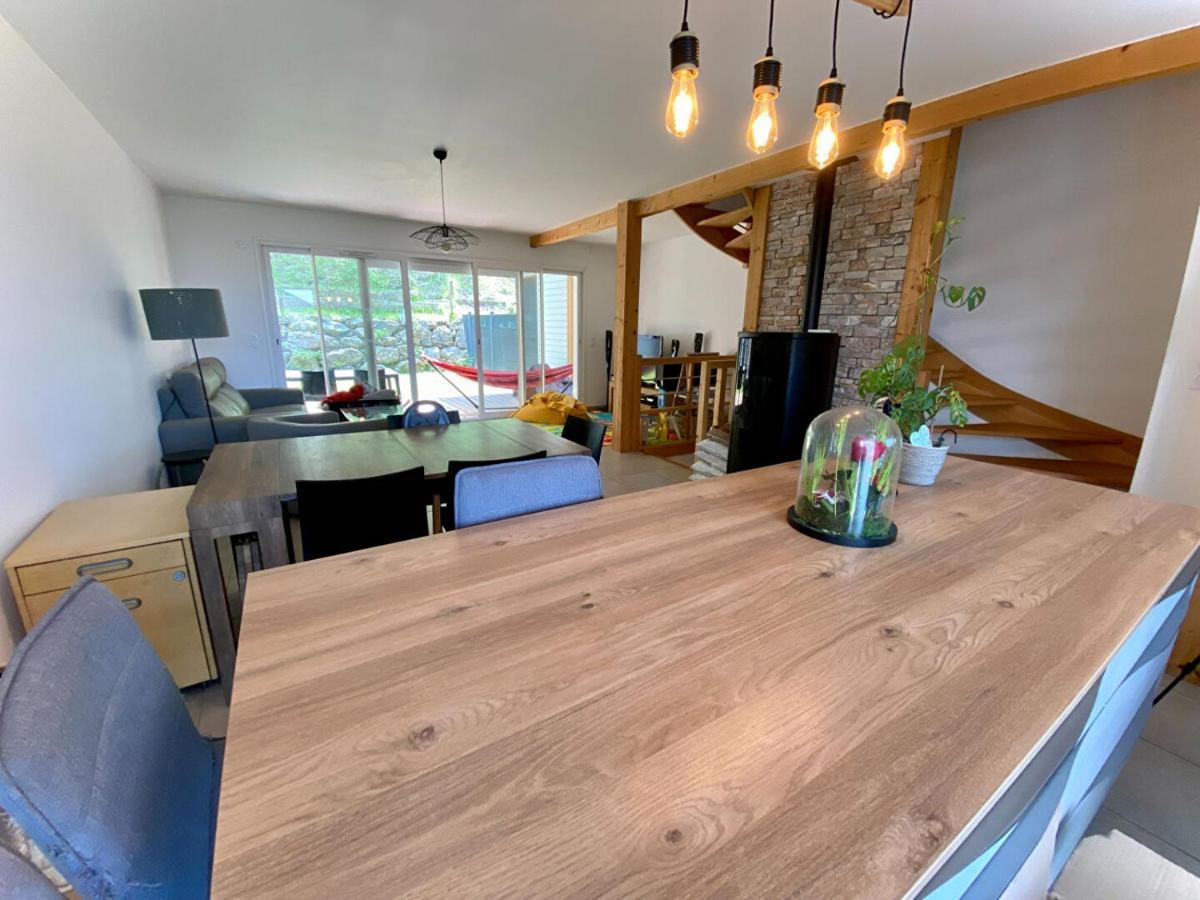 Maison Familiale Vue Lac Avec Jardin - A 10Mn Du Lac Et Stations De Ski Lägenhet Publier Exteriör bild