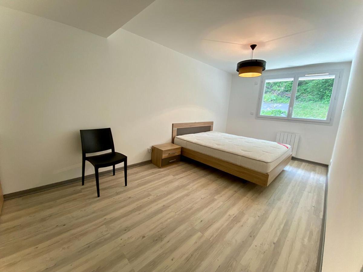Maison Familiale Vue Lac Avec Jardin - A 10Mn Du Lac Et Stations De Ski Lägenhet Publier Exteriör bild