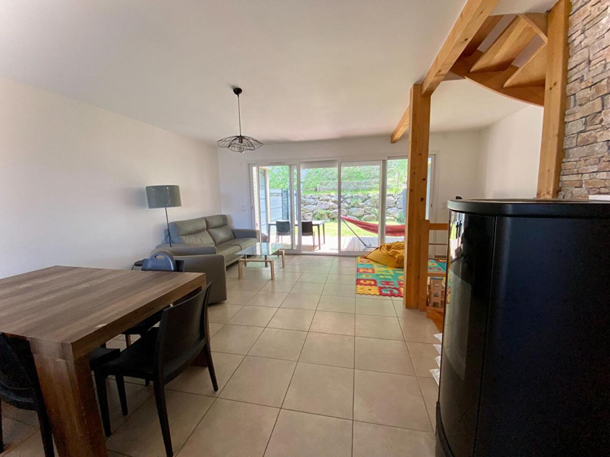 Maison Familiale Vue Lac Avec Jardin - A 10Mn Du Lac Et Stations De Ski Lägenhet Publier Exteriör bild